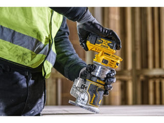 Freza dewalt pe acumulator dcw604n/фрезер аккумуляторный бесщёточный dewalt dcw604n foto 9