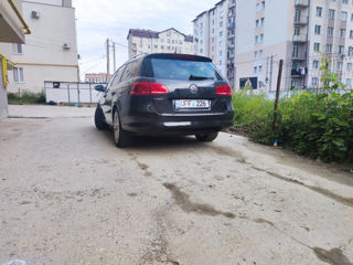 Volkswagen Passat foto 3