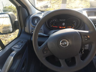 Opel Vivaro foto 3