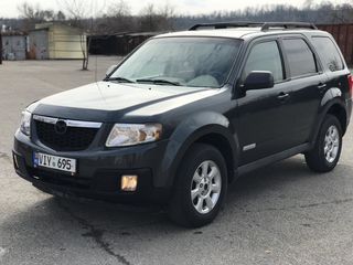 Mazda Tribute foto 1