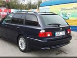 BMW 5 Series foto 4