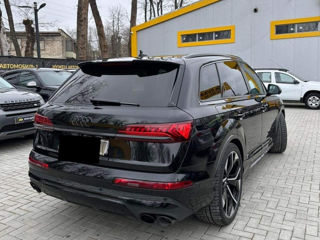 Audi Q7 foto 2