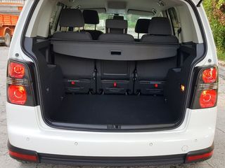 Volkswagen Touran foto 8