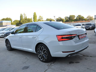 Skoda Superb foto 4