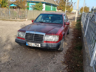 Mercedes Series (W124)