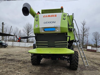 Terra Class vinde combină Claas Lexion 670 4X4 Montana din 2014 foto 8