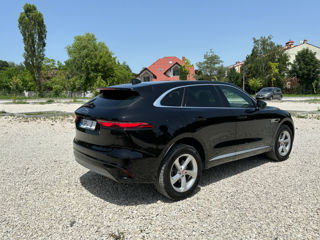 Jaguar F-PACE foto 2