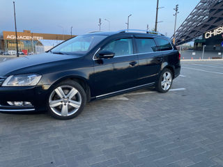 Volkswagen Passat foto 2