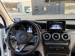 Mercedes GLC foto 9