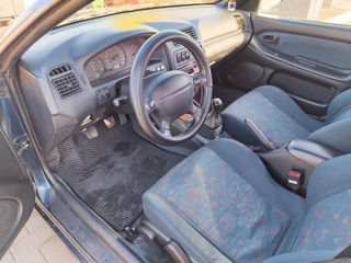 Mazda 323 foto 6