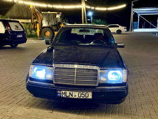 Mercedes Series (W124)