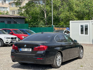 BMW 5 Series foto 4