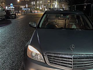 Mercedes C-Class foto 2