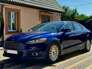 Ford Fusion foto 2