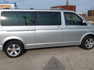 Volkswagen Caravelle foto 3