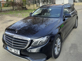 Mercedes E-Class фото 2