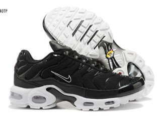 Nike Air Max Tn Plus Black/White foto 8