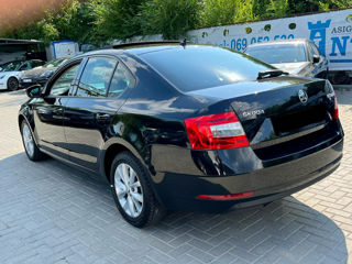 Skoda Octavia foto 4