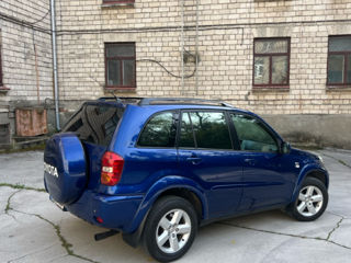 Toyota Rav 4 foto 3