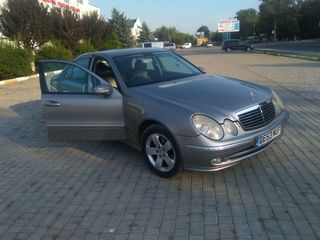 Mercedes E Class foto 3