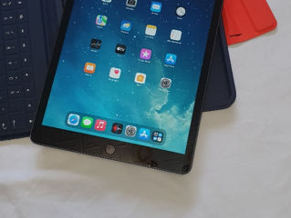 Ipad.   128gb