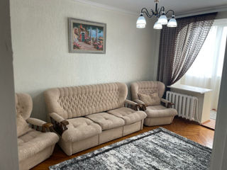 Apartament cu 4 camere, 100 m², Botanica, Chișinău foto 2