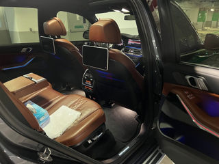 BMW X7 foto 16