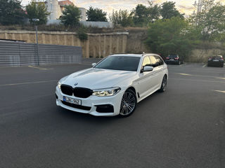 BMW 5 Series foto 1