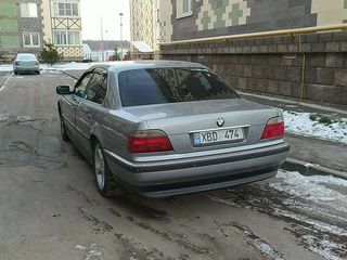 BMW 7 Series foto 1