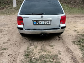 Volkswagen Passat foto 2