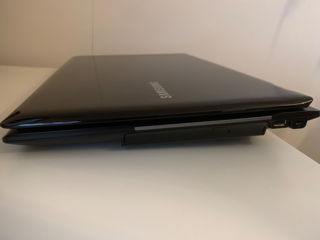 Ноутбук Samsung RC730