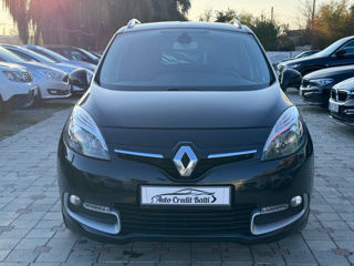 Renault Grand Scenic foto 2