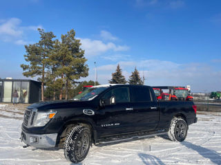 Nissan Titan foto 6