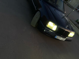 Mercedes E-Class foto 4