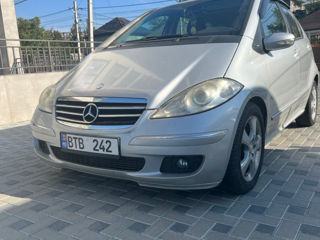 Mercedes A-Class foto 1