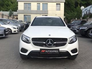 Mercedes GLC foto 1