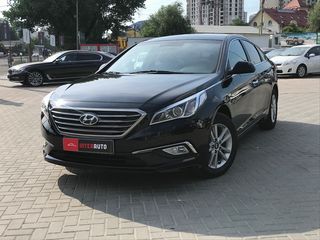 Hyundai Sonata foto 1