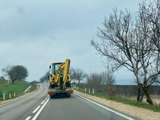 Prestăm servicii de buldoexcavator la cel mai înalt nivel cu un operator calificat  . foto 3