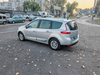 Renault Grand Scenic foto 8