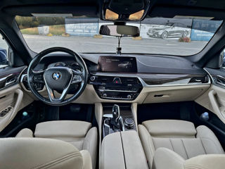 BMW 5 Series foto 4