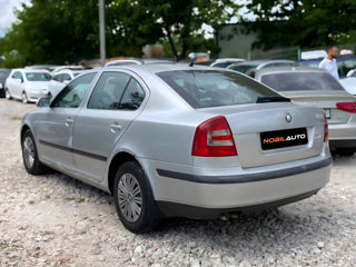 Skoda Octavia foto 4