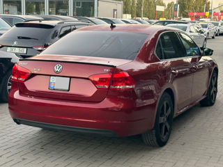 Volkswagen Passat foto 3