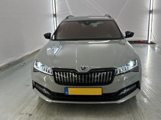 Skoda Superb foto 3