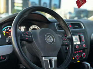 Volkswagen Jetta foto 7