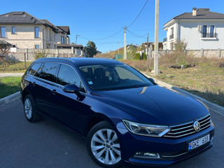 Volkswagen Passat foto 3