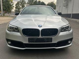 BMW 5 Series foto 1