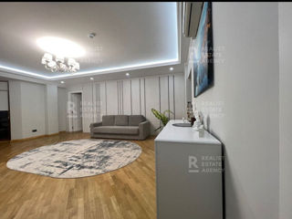 Apartament cu 3 camere, 110 m², Centru, Chișinău foto 4