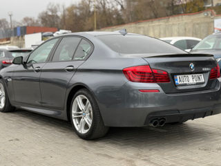 BMW 5 Series foto 4