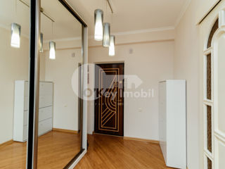 Apartament cu 2 camere, 65 m², Buiucani, Chișinău foto 13