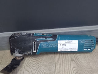 Makita TM3010C - 1490 Lei